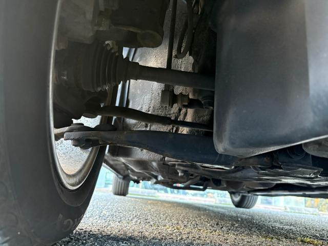 プリウス Ｓ　１０ｔｈアニバーサリーエディション　社外１５インチアルミ装着・純正ナビ・バックモニター・ＥＴＣ・ステアリングスイッチ・クルーズコントロール・ヘッドライト塗装（65枚目）