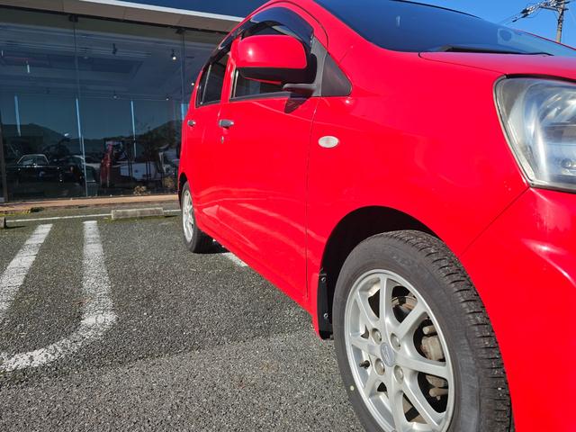 ミライース Ｘ　スマートセレクションＳＡ　エコアイドル　スマートアシスト　純正１４インチアルミホイール　リモコンキー　バックカメラ　ＥＴＣ　純正ナビ　ワンセグ　横滑り防止機能　電動格納ミラー　キーレス　誤発進抑制機能　パワーウインドウ（12枚目）