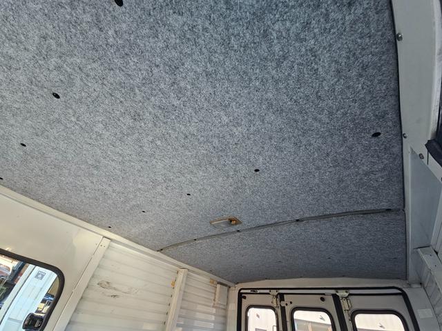 ミラウォークスルーバン オートマ 木製personalハンドル エアコン ウォークスルーバン 軽貨物(31枚目)