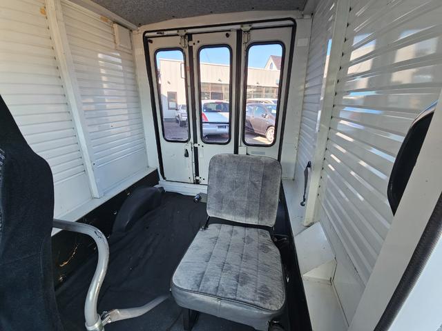 ミラウォークスルーバン オートマ 木製personalハンドル エアコン ウォークスルーバン 軽貨物(32枚目)