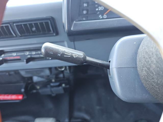 ミラウォークスルーバン オートマ 木製personalハンドル エアコン ウォークスルーバン 軽貨物(38枚目)