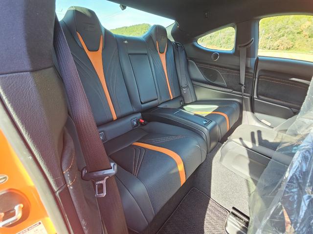 ＲＣ Ｆ カーボンエクステリアパッケージ　カーボンエクステリアパッケージ　マークレビンソンプレミアムサウンドシステム　ＴＶＤ　ＥＴＣ　純正メーカーナビ　クルーズコントロールカーボンリアディフューザー　セミアニリン革シート　ブラインドスポット（57枚目）