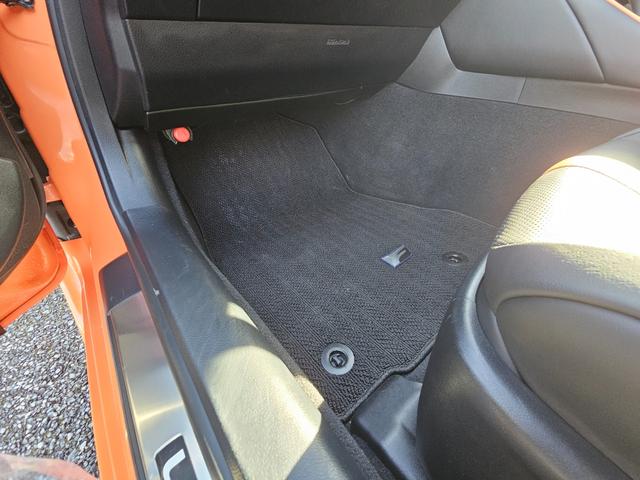 ＲＣ Ｆ カーボンエクステリアパッケージ　カーボンエクステリアパッケージ　マークレビンソンプレミアムサウンドシステム　ＴＶＤ　ＥＴＣ　純正メーカーナビ　クルーズコントロールカーボンリアディフューザー　セミアニリン革シート　ブラインドスポット（60枚目）