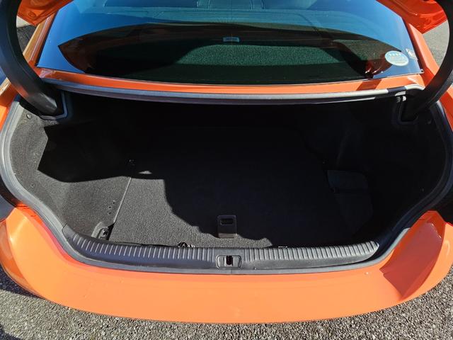 ＲＣ Ｆ カーボンエクステリアパッケージ　カーボンエクステリアパッケージ　マークレビンソンプレミアムサウンドシステム　ＴＶＤ　ＥＴＣ　純正メーカーナビ　クルーズコントロールカーボンリアディフューザー　セミアニリン革シート　ブラインドスポット（61枚目）