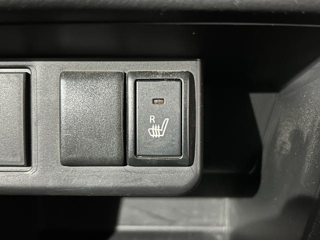 アルト Ｌ　レーダーＢＳ　横滑り防止　シートヒーター　ＥＴＣ　Ａストップ　メモリーナビ　フルセグＴＶ　Ｂｌｕｅｔｏｏｔｈ　ＵＳＢ　ＤＶＤ　社外１３インチＡＷ　キーレス　エアコン　パワステ　パワーウィンドウ　ＡＢＳ（10枚目）