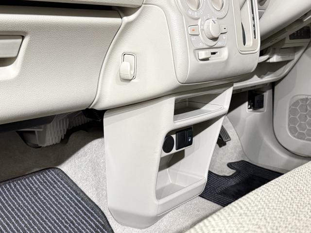 アルトラパン Ｌ　シートＨ　レーダーＢＳ　衝突被害軽減Ｂ　ＥＳＣ　Ｐスタート　Ａストップ　メモリーナビ　フルセグＴＶ　Ｂｌｕｅｔｏｏｔｈ　ＤＶＤ　ＣＤ　スマートキー　電動格納ミラー　レベライザー　ベンチシート　保証付き（64枚目）