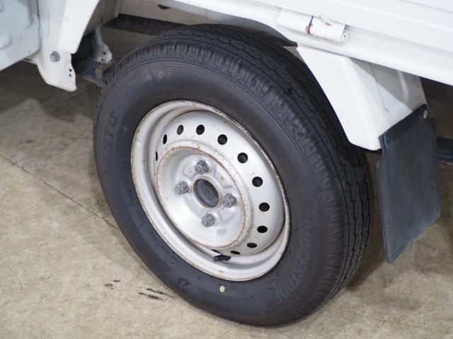 キャリイトラック ＫＣエアコン・パワステ　５速ＭＴ　４ＷＤ　三方開　エアコン　パワーステアリング　ヘッドライトレベライザー　保証付き　室内清掃済み（38枚目）