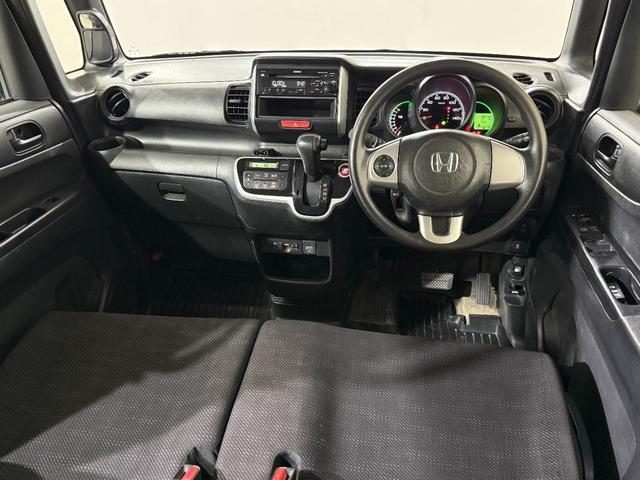 N-BOX G・Lパッケージ ETC PSD ESC Pスタート Aストップ ステリモ AAC ウィンカー付電格ミラー リアシートスライド+シートバックテーブル Rサンシェード 運転席シートハイトアジャスター 純正オーディオ CD(7枚目)