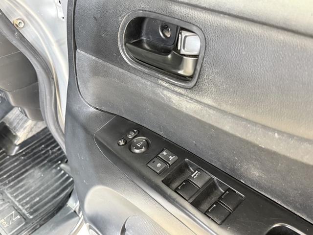 N-BOX G・Lパッケージ ETC PSD ESC Pスタート Aストップ ステリモ AAC ウィンカー付電格ミラー リアシートスライド+シートバックテーブル Rサンシェード 運転席シートハイトアジャスター 純正オーディオ CD(22枚目)
