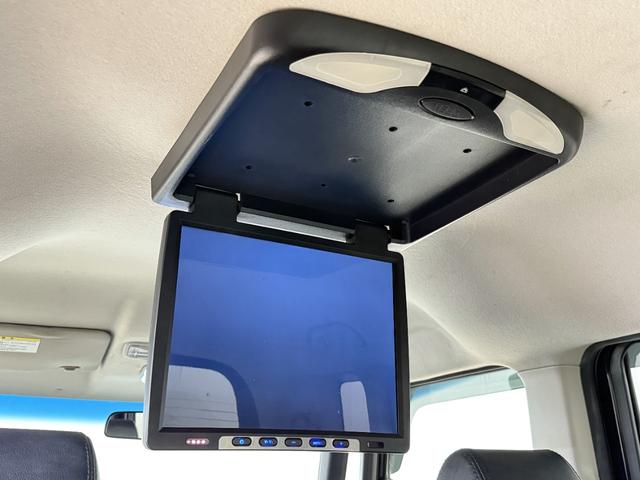 Ｎ－ＢＯＸカスタム Ｇ・ターボパッケージ　１月１日限定車　Ｂカメラ　ＥＴＣ　両ＰＳＤ　後席モニター　クルコン　ＨＩＤオートライト　フォグ　ＥＳＣ　Ｐスタート　ナビＴＶ　ＢＴ　ＤＶＤ　パドルシフト　ステリモ　ＡＡＣ　純正１５ＡＷ　電格ミラー（9枚目）