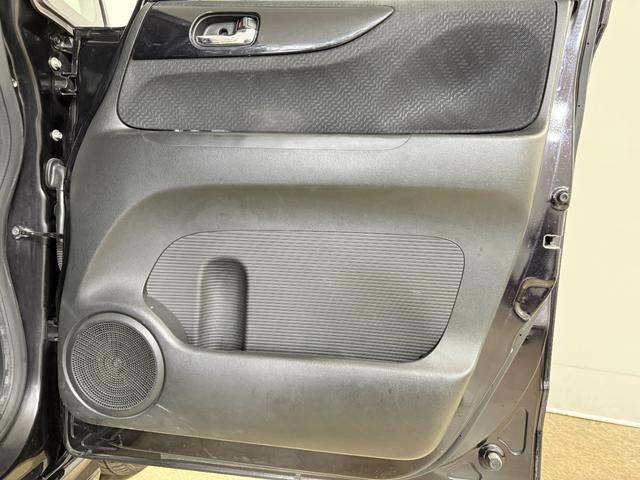Ｎ－ＢＯＸカスタム Ｇ・ターボパッケージ　１月１日限定車　Ｂカメラ　ＥＴＣ　両ＰＳＤ　後席モニター　クルコン　ＨＩＤオートライト　フォグ　ＥＳＣ　Ｐスタート　ナビＴＶ　ＢＴ　ＤＶＤ　パドルシフト　ステリモ　ＡＡＣ　純正１５ＡＷ　電格ミラー（26枚目）