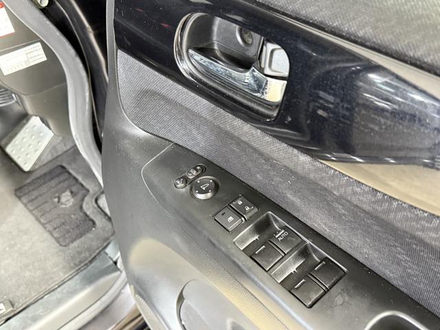 Ｎ－ＢＯＸカスタム Ｇ・ターボパッケージ　１月１日限定車　Ｂカメラ　ＥＴＣ　両ＰＳＤ　後席モニター　クルコン　ＨＩＤオートライト　フォグ　ＥＳＣ　Ｐスタート　ナビＴＶ　ＢＴ　ＤＶＤ　パドルシフト　ステリモ　ＡＡＣ　純正１５ＡＷ　電格ミラー（27枚目）