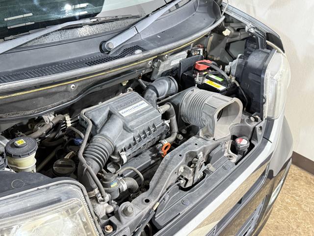 Ｎ－ＢＯＸカスタム Ｇ・ターボパッケージ　１月１日限定車　Ｂカメラ　ＥＴＣ　両ＰＳＤ　後席モニター　クルコン　ＨＩＤオートライト　フォグ　ＥＳＣ　Ｐスタート　ナビＴＶ　ＢＴ　ＤＶＤ　パドルシフト　ステリモ　ＡＡＣ　純正１５ＡＷ　電格ミラー（79枚目）