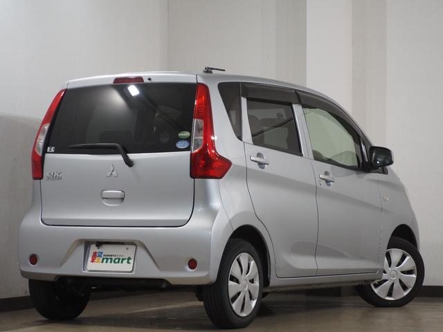 店内はオシャレなカフェをイメージして作られているので、女性の方もお一人で来られる方も入りやすい雰囲気になっています♪お気軽にお立ち寄り下さい♪♪