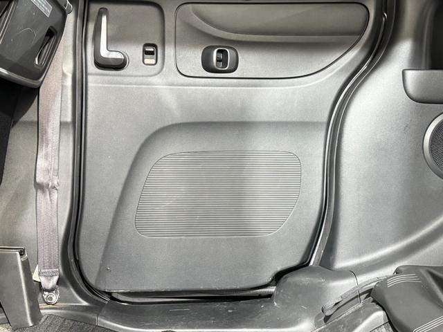 Ｎ－ＢＯＸ Ｇ　ＳＳパッケージ　Ｂカメラ　ＥＴＣ　両側ＰＳＤ　ナビＴＶ　ＣＤ　ＣＴＢＡ　ＥＳＣ　Ｐスタート　Ａストップ　ステリモ　ＡＡＣ　スマートキー　ウィンカー付電格ミラー　リアシートスライド＋シートバックテーブル　Ｒサンシェード（26枚目）