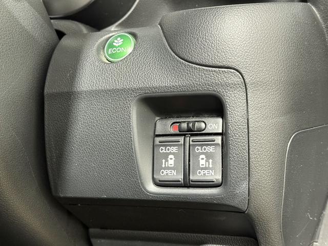 Ｎ－ＢＯＸ Ｇ　ＳＳパッケージ　Ｂカメラ　ＥＴＣ　両側ＰＳＤ　ナビＴＶ　ＣＤ　ＣＴＢＡ　ＥＳＣ　Ｐスタート　Ａストップ　ステリモ　ＡＡＣ　スマートキー　ウィンカー付電格ミラー　リアシートスライド＋シートバックテーブル　Ｒサンシェード（54枚目）