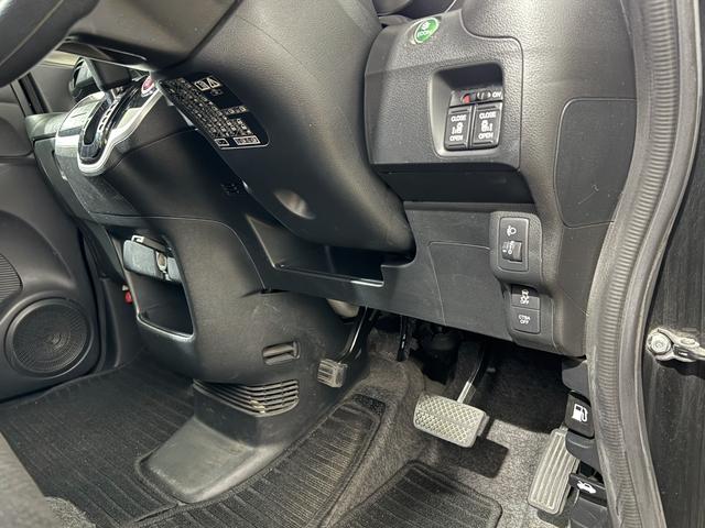 Ｎ－ＢＯＸ Ｇ　ＳＳパッケージ　Ｂカメラ　ＥＴＣ　両側ＰＳＤ　ナビＴＶ　ＣＤ　ＣＴＢＡ　ＥＳＣ　Ｐスタート　Ａストップ　ステリモ　ＡＡＣ　スマートキー　ウィンカー付電格ミラー　リアシートスライド＋シートバックテーブル　Ｒサンシェード（56枚目）