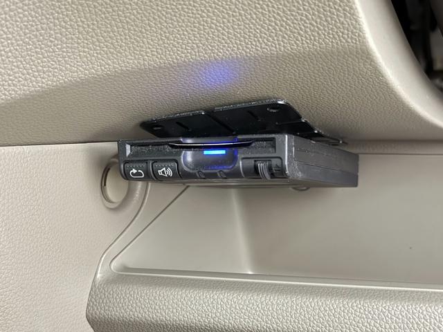 Ｎ－ＯＮＥ Ｇ・Ｌパッケージ　１月３日限定車　Ｂカメラ　ＥＴＣ　ナビＴＶ　ＣＤ　ＨＩＤオートライト　ＥＳＣ　Ｐスタート　Ａストップ　オートエアコン　スマートキー　スペアキー付　ウィンカー付電格ミラー　運転席シートハイトアジャスター（10枚目）