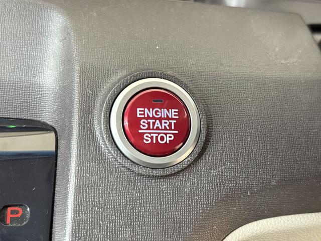 Ｎ－ＯＮＥ Ｇ・Ｌパッケージ　１月３日限定車　Ｂカメラ　ＥＴＣ　ナビＴＶ　ＣＤ　ＨＩＤオートライト　ＥＳＣ　Ｐスタート　Ａストップ　オートエアコン　スマートキー　スペアキー付　ウィンカー付電格ミラー　運転席シートハイトアジャスター（12枚目）