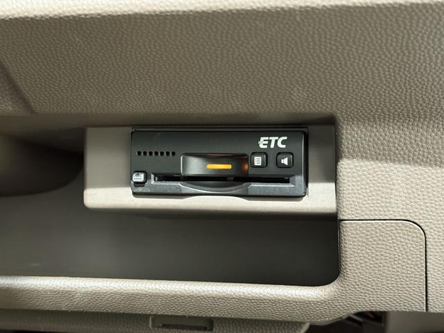 アルトラパンショコラ Ｇ　Ｂカメラ　ＥＴＣ　フルセグナビ　ＢＴ　ＤＶＤ　ＣＤ　ＨＩＤオートライト　Ｐスタート　Ａストップ　スマートキースペアキー付　純正１４インチＡＷ　電動格納ミラー　シートリフター　ベンチシート　フルフラット（9枚目）