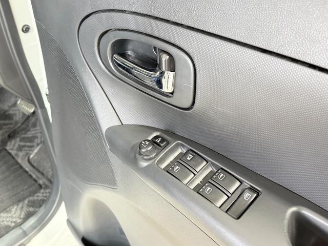 タント カスタムＲＳ　１月４日限定車　ターボ　Ｂカメラ　ＥＴＣ　ＰＳＤ　ＨＤＤナビ　フルセグＴＶ　ＢＴ　ＤＶＤ　ＣＤ　ＨＩＤヘッド　フォグ　Ａストップ　ＡＡＣ　スマートキー　純正１５インチＡＷ　ウィンカー付電格ミラー（23枚目）