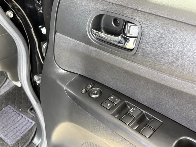 N-BOX G ターボSSパッケージ Bカメラ ETC 両PSD クルコン ナビTV DVD ESC HIDオートライト Pスタート パドルシフト ステリモ AAC 社外14インチAW ウィンカー付電動格納ミラー シートハイトアジャスター(26枚目)