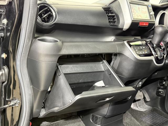 N-BOX G ターボSSパッケージ Bカメラ ETC 両PSD クルコン ナビTV DVD ESC HIDオートライト Pスタート パドルシフト ステリモ AAC 社外14インチAW ウィンカー付電動格納ミラー シートハイトアジャスター(64枚目)