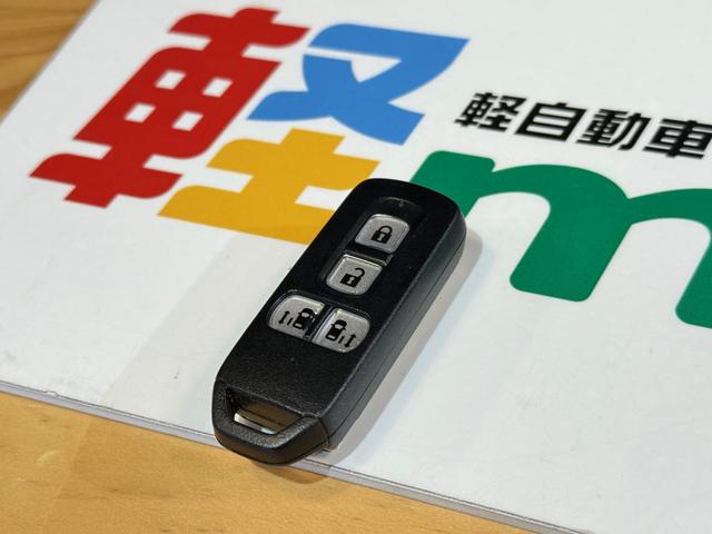 N-BOX G ターボSSパッケージ Bカメラ ETC 両PSD クルコン ナビTV DVD ESC HIDオートライト Pスタート パドルシフト ステリモ AAC 社外14インチAW ウィンカー付電動格納ミラー シートハイトアジャスター(80枚目)