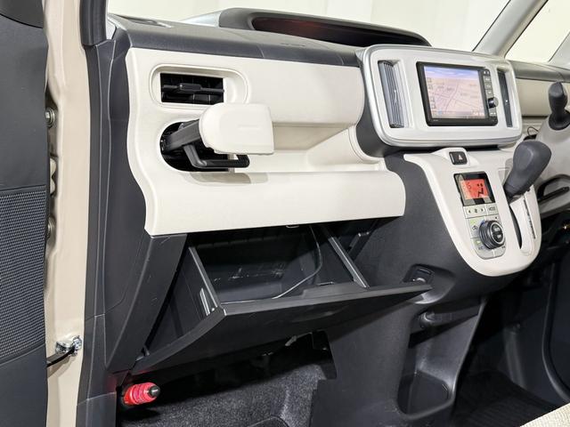 ムーヴキャンバス Xリミテッド SAII Bカメラ ETC 両側PSD フルセグナビ BT DVD CD オートライト 衝突軽減B ESC Pスタート Aストップ ステリモ オートエアコン スマートキー スペアキー付 電格ミラー ベンチシート(62枚目)