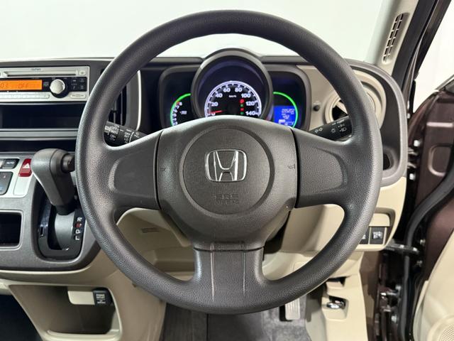 軽自動車は場所を取らず、小回りが利きます♪♪