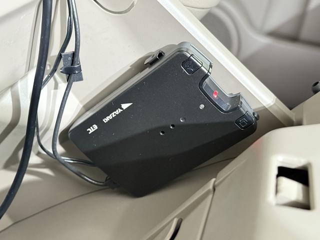 Ｎ－ＢＯＸ Ｇ・Ｌパッケージ　１月３日限定車　Ｂカメラ　ＥＴＣ　ＰＳＤ　ＨＤＤナビ　フルセグＴＶ　ＢＴ　ＤＶＤ　ＥＳＣ　Ｐスタート　アイドリングストップ　ステアリングスイッチ　オートエアコン　スマートキースペアキー付　電格ミラー（11枚目）