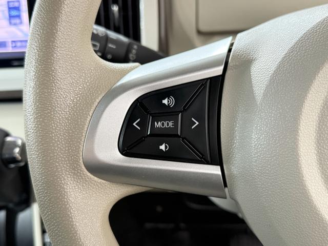 ムーヴキャンバス Ｘメイクアップ　ＳＡＩＩ　ＥＴＣ　フルセグナビ　ＢＴ　ＤＶＤ　ＣＤ　オートライト　フォグ　衝突軽減Ｂ　ＥＳＣ　Ｐスタート　Ａストップ　ステリモ　ＡＡＣ　スマートキー　電格ミラー　ベンチシート　黒革調シートカバー　シートリフター（11枚目）