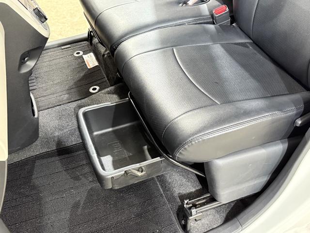 ムーヴキャンバス Ｘメイクアップ　ＳＡＩＩ　ＥＴＣ　フルセグナビ　ＢＴ　ＤＶＤ　ＣＤ　オートライト　フォグ　衝突軽減Ｂ　ＥＳＣ　Ｐスタート　Ａストップ　ステリモ　ＡＡＣ　スマートキー　電格ミラー　ベンチシート　黒革調シートカバー　シートリフター（49枚目）