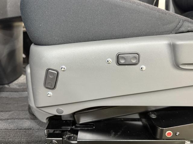 タント カスタムＸ　ＳＡＩＩ　福祉車両　ウェルカムＳ　ＥＴＣ　両ＰＳＤ　フルセグナビ　ＢＴ　ＤＶＤ　ＬＥＤオートライト　フォグ　衝突軽減Ｂ　ＥＳＣ　Ｐスタート　ステリモ　ＡＡＣ　純正１４ＡＷ　ウィンカー付電格ミラー　Ｒサンシェード（8枚目）