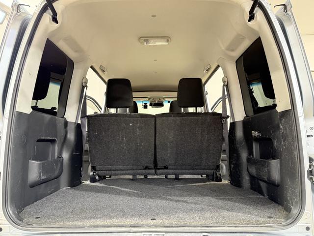 ハイゼットカーゴ クルーズＳＡＩＩＩ　ハイルーフ　ＥＴＣ　コーナーセンサー　ナビＴＶ　衝突被害軽減Ｂ　ＥＳＣ　オートハイビーム　アイドリングＳ　電格ミラー　キーレス　レベライザー　エアコン　パワステ　パワーウィンドウ　ＡＢＳ　Ｗエアバッグ（29枚目）