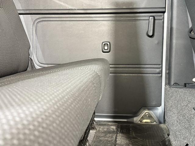 ハイゼットカーゴ クルーズＳＡＩＩＩ　ハイルーフ　ＥＴＣ　コーナーセンサー　ナビＴＶ　衝突被害軽減Ｂ　ＥＳＣ　オートハイビーム　アイドリングＳ　電格ミラー　キーレス　レベライザー　エアコン　パワステ　パワーウィンドウ　ＡＢＳ　Ｗエアバッグ（47枚目）