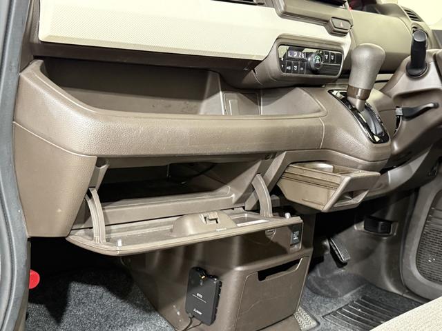 Ｎ－ＢＯＸ Ｇ　Ｂカメラ　ＥＴＣ　ＡＣＣ　ナビ　ＢＴ　ＤＶＤ　ＬＥＤオートライト　衝突被害軽減Ｂ　ＥＳＣ　レーンアシスト　障害物センサー　Ｐスタート　Ａストップ　ステリモ　ＡＡＣ　スマートキー　ウィンカー付電格ミラー（64枚目）