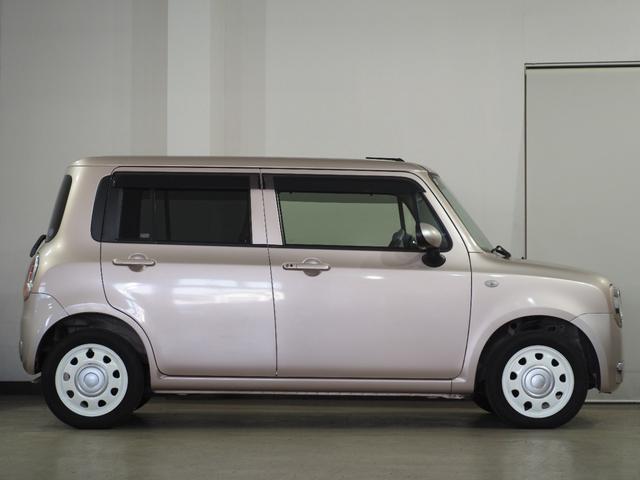 アルトラパンショコラ Ｇ　Ｐスタート　Ａストップ　ＨＩＤヘッドライト　スマートキースペアキー付　純正１４インチＡＷ　電格ミラー　純正オーディオ　ＣＤ　ショコラ専用シート　ベンチシート　フルフラット　運転席シートリフター　ＡＢＳ（18枚目）