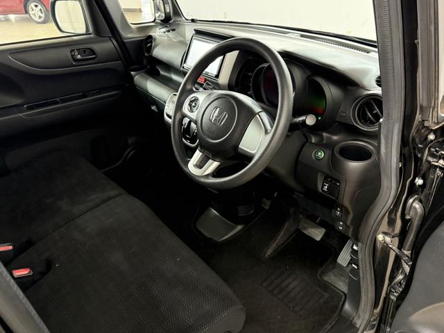 Ｎ－ＢＯＸ Ｇ・Ｌパッケージ　Ｂカメラ　ＥＴＣ　ＰＳＤ　フルセグナビ　ＢＴ　ＤＶＤ　ＣＴＢＡ　ＥＳＣ　Ｐスタート　Ａストップ　ステリモ　ＡＡＣ　スマートキー２個　ウィンカー付電格ミラー　Ｒシートスライド＋テーブル付　Ｒサンシェード（24枚目）