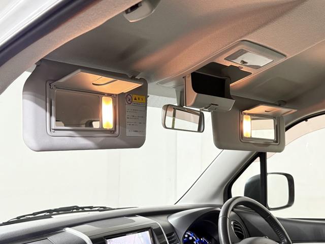 ワゴンＲスティングレー Ｔ　１月３日限定車　ターボ　Ｂカメラ　ＨＤＤナビ　フルセグＴＶ　ＢＴ　ＤＶＤ　ＨＩＤオートライト　フォグ　Ｐスタート　パドルシフト　ステリモ　ＡＡＣ　純正１５インチＡＷ　ウィンカーミラー　ベンチシート（65枚目）