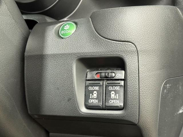 Ｎ－ＢＯＸ Ｇ　ＳＳパッケージ　１月１日限定車　Ｂカメラ　ＥＴＣ　シートＨ　両側ＰＳＤ　フルセグナビ　ＢＴ　ＤＶＤ　ＨＩＤオートライト　オートリトラミラー　ＥＳＣ　Ｐスタート　ステリモ　ＡＡＣ　Ｒシートスライド＋シートバックテーブル（10枚目）