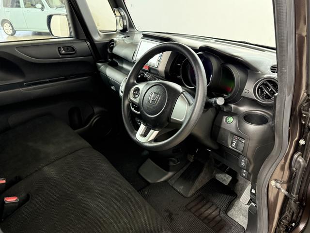 Ｎ－ＢＯＸ Ｇ・Ｌパッケージ　Ｂカメラ　ＥＴＣ　ＰＳＤ　ナビＴＶ　ＢＴ　ＣＤ　ＣＴＢＡ　ＥＳＣ　Ｐスタート　Ａストップ　ステリモ　オートエアコン　スマートキー　ウィンカー付電格ミラー　Ｒサンシェード　運転席シートハイトアジャスター（24枚目）