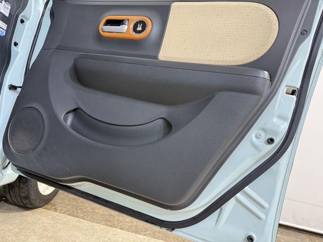 アルトラパン Ｘ　ＥＴＣ　Ｐスタート　純正１４インチＡＷ　スマートキー　スペアキー付　ウィンカー付電格ミラー　レベライザー　純正オーディオ　ＣＤ　ベンチシート　フルフラット　エアコン　パワステ　パワーウィンドウ　ＡＢＳ（20枚目）