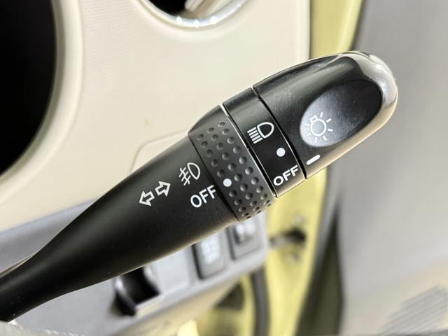 ミラココア ココアプラスＸ　ルーフレール　フォグランプ　アイドリングストップ　オートエアコン　スマートキー　ウィンカー付電動格納ミラー　ヘッドライトレベライザー　純正オーディオ　ＣＤ　ＡＵＸ　ベンチシート　運転席シートリフター（58枚目）