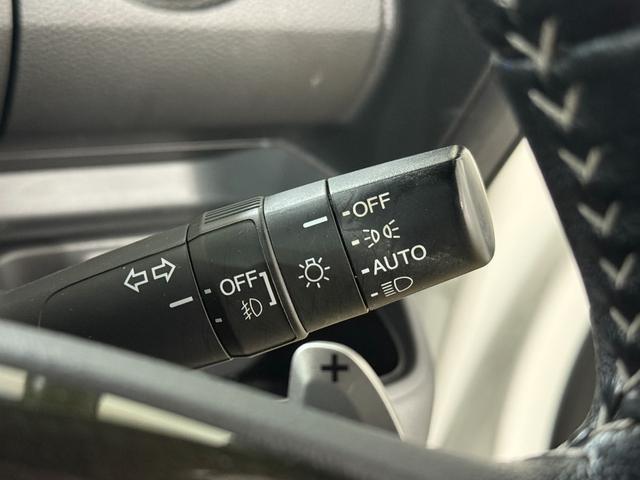 N-BOXカスタム G・EXターボホンダセンシング Bカメラ ETC シートH 両PSD ACC フルセグナビ BT DVD LEDオートライト/フォグ Pスタ パドルシフト ステリモ 純正15AW 助手席スーパースライド ハーフレザー Rサンシェード(13枚目)