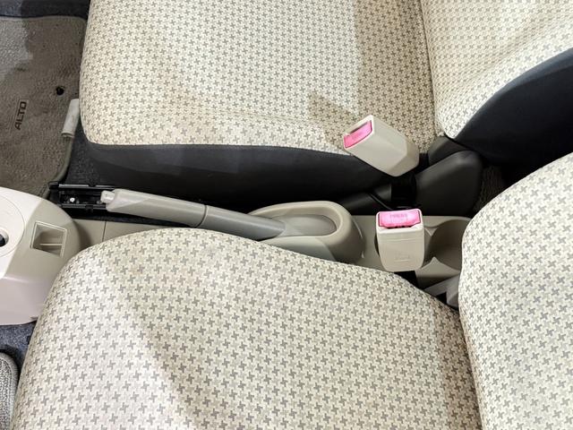 アルト Ｇ　１月４日限定車　ＥＴＣ　社外１４インチＡＷ　電動格納ミラー　キーレス　ヘッドライトレベライザー　純正オーディオ　ＣＤ　ＦＭ／ＡＭラジオ　エアコン　パワーステアリング　パワーウィンドウ　ＡＢＳ（61枚目）