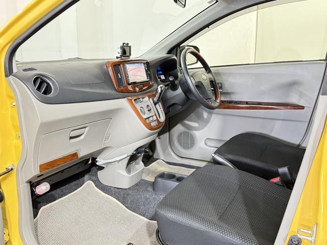 プレオプラス Ｌ　スマートアシスト　ブラックエディション　１月４日限定車　ＥＴＣ　フルセグナビＴＶ　ＤＶＤ　ＣＤ　純正１４インチＡＷ　衝突被害軽減Ｂ　ＥＳＣ　アイドリングＳ　電動格納ミラー　キーレス　レベライザー　エアコン　パワステ　パワーウィンドウ　ＡＢＳ（45枚目）