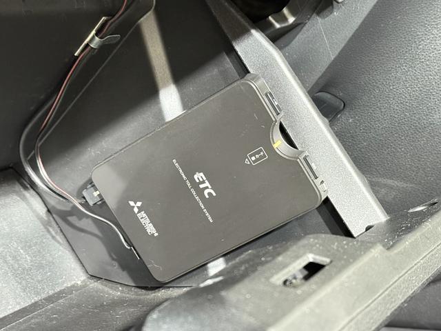 ミライース Ｌ　ＥＴＣ　Ｂカメラ　メモリーナビ　フルセグＴＶ　Ｂｌｕｅｔｏｏｔｈ　ＤＶＤ　ＣＤ　横滑り防止　アイドリングストップ　キーレス　レベライザー　エアコン　パワーステアリング　パワーウィンドウ　ＡＢＳ　保証付（9枚目）