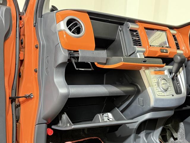 ハスラー Ｇ　Ｂカメラ　ＥＴＣ　シートＨ　フルセグナビ　ＢＴ　ＤＶＤ　ＨＩＤオートライト　衝突被害軽減Ｂ　ＥＳＣ　Ｐスタート　Ａストップ　ＡＡＣ　スマートキー　電格ミラー　ベンチシート　フルフラット　シートリフター（64枚目）