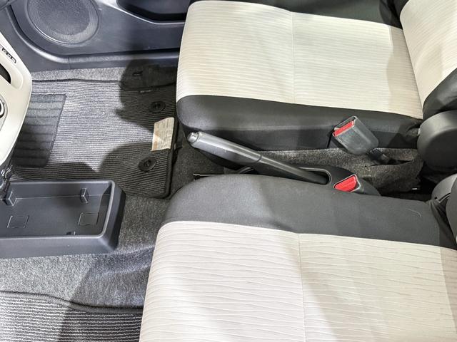 ミライース Ｇ　リミテッドＳＡＩＩＩ　Ｂカメラ　ＥＴＣ　シートＨ　フルセグナビ　ＤＶＤ　ＬＥＤオートライト　オートハイビーム　障害物センサー　衝突被害軽減Ｂ　ＥＳＣ　Ｐスタート　Ａストップ　ＡＡＣ　純正１４ＡＷ　電格ミラー　シートリフター（65枚目）